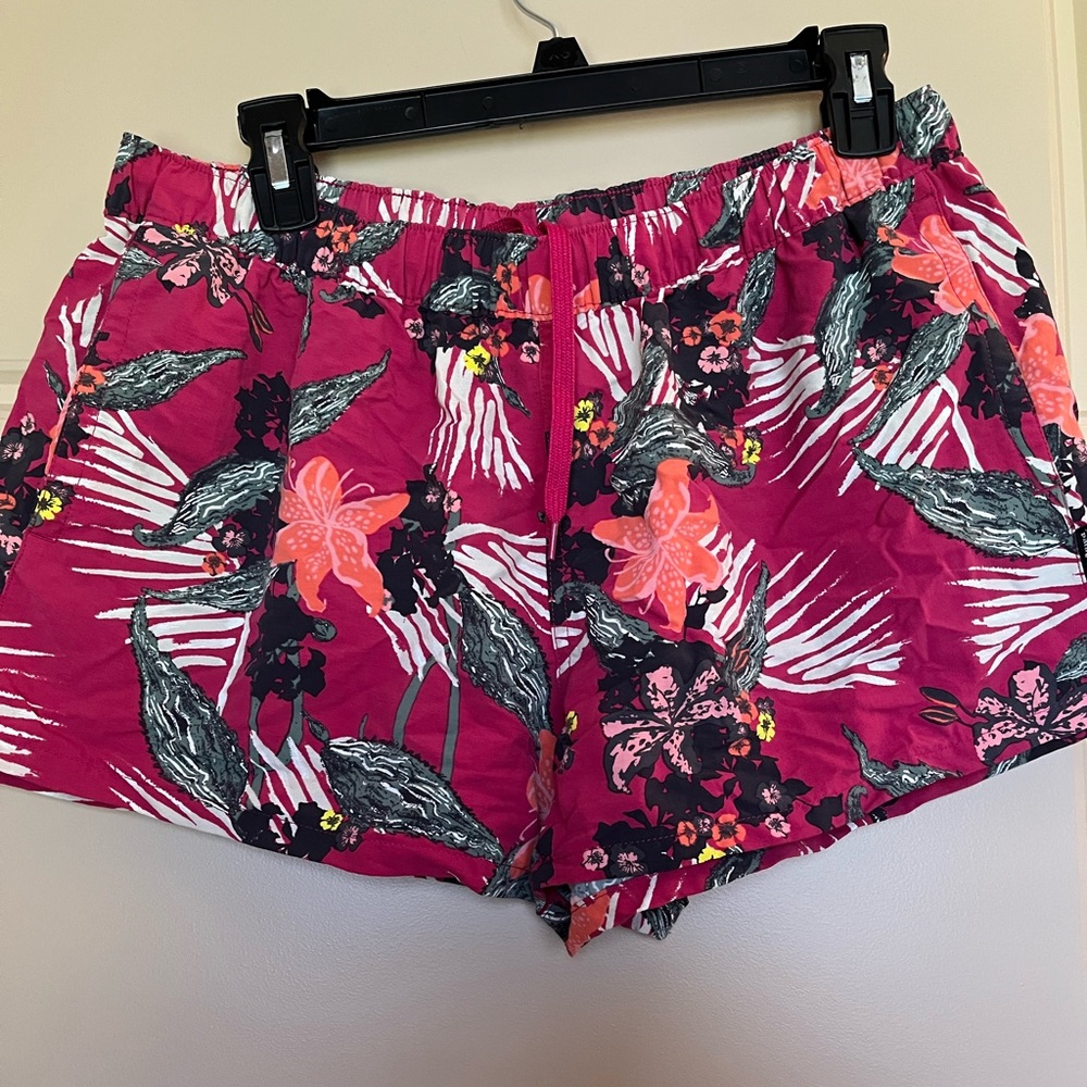 Patagonia Barely Baggies, Size L